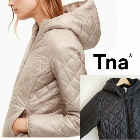 Aritzia Jackets & Blazers - Aritzia TNA
Icefall Puffer Jacket Black Medium